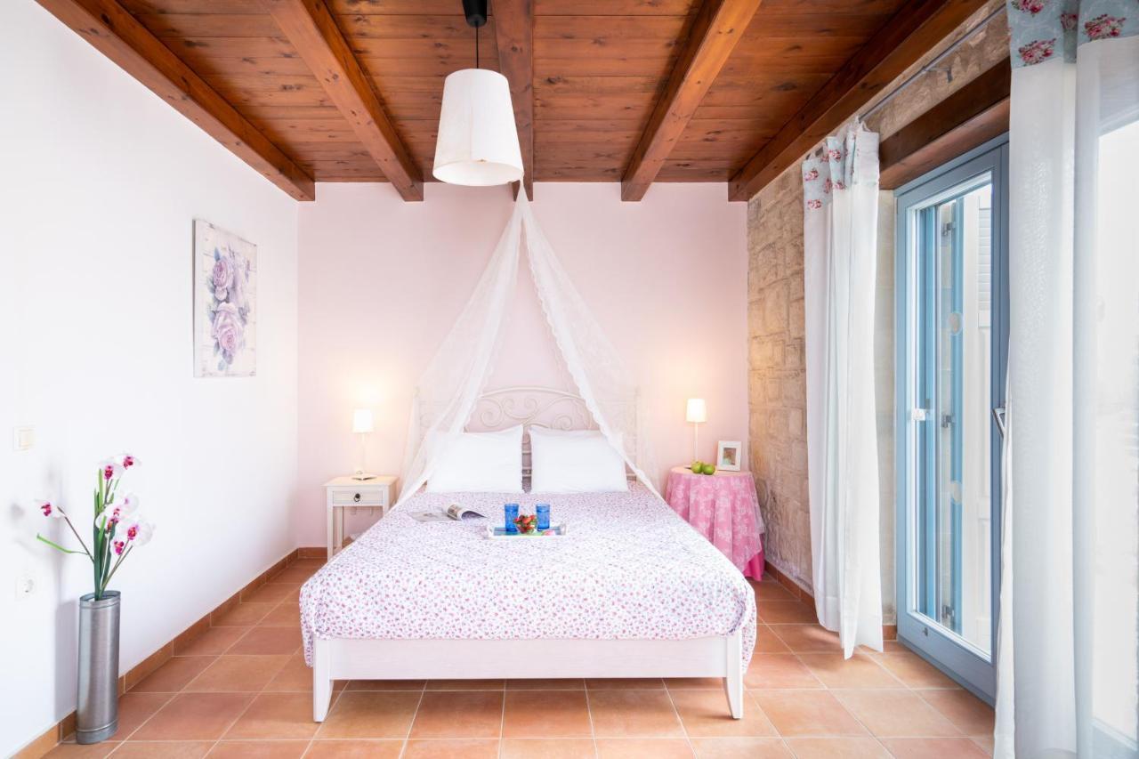 Beachfront Villa Turquoise With Private Pool, Bbq And Ping Pong Table Chania  Exterior foto